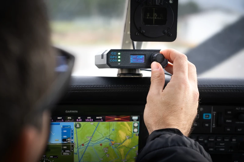 El grabador de datos de vuelo de FlyData.io.